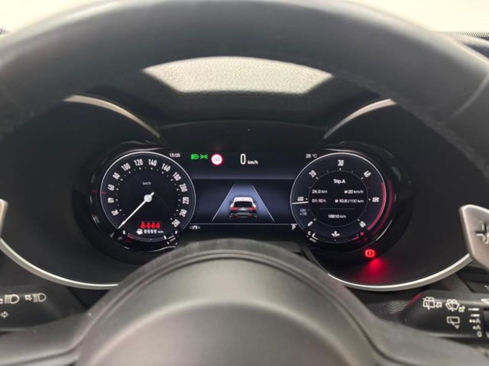 Alfa Romeo Stelvio usata a Como (15)