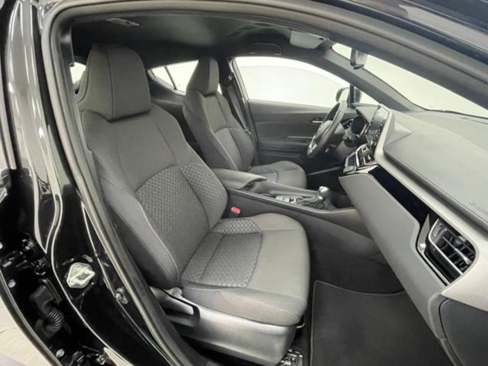 Toyota Toyota C-HR usata a Como (3)