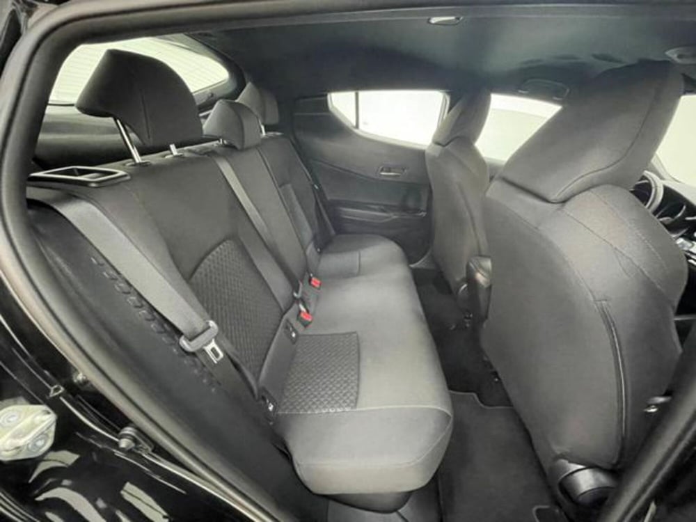 Toyota Toyota C-HR usata a Como (5)