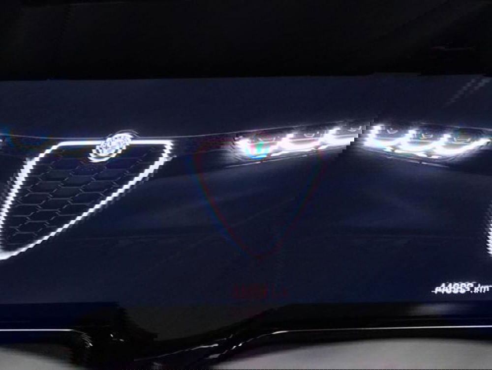 Alfa Romeo Tonale usata a Como (11)