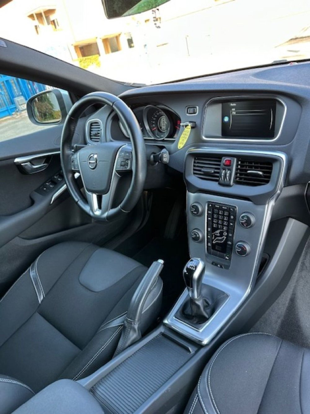 Volvo V40 usata a Novara (7)