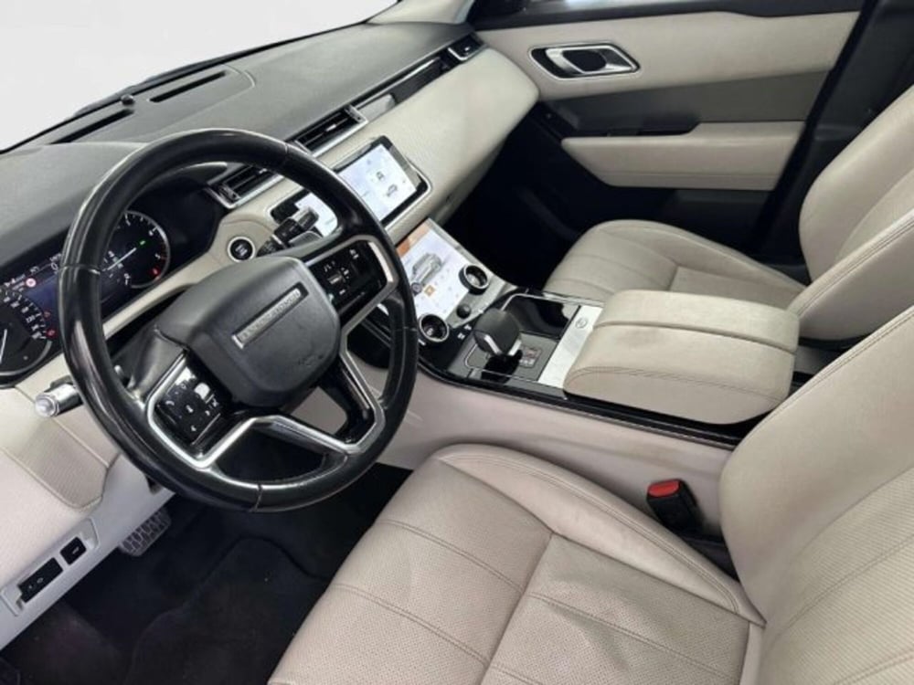 Land Rover Range Rover Velar usata a Siena (13)