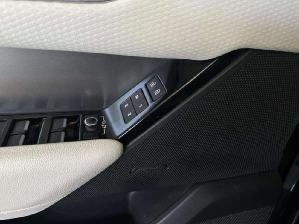 Land Rover Range Rover Velar usata a Siena (14)