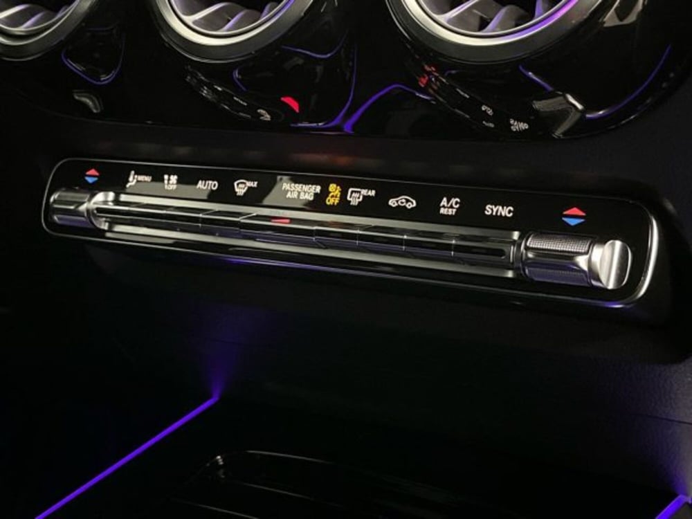 Mercedes-Benz GLA SUV usata a Verona (14)