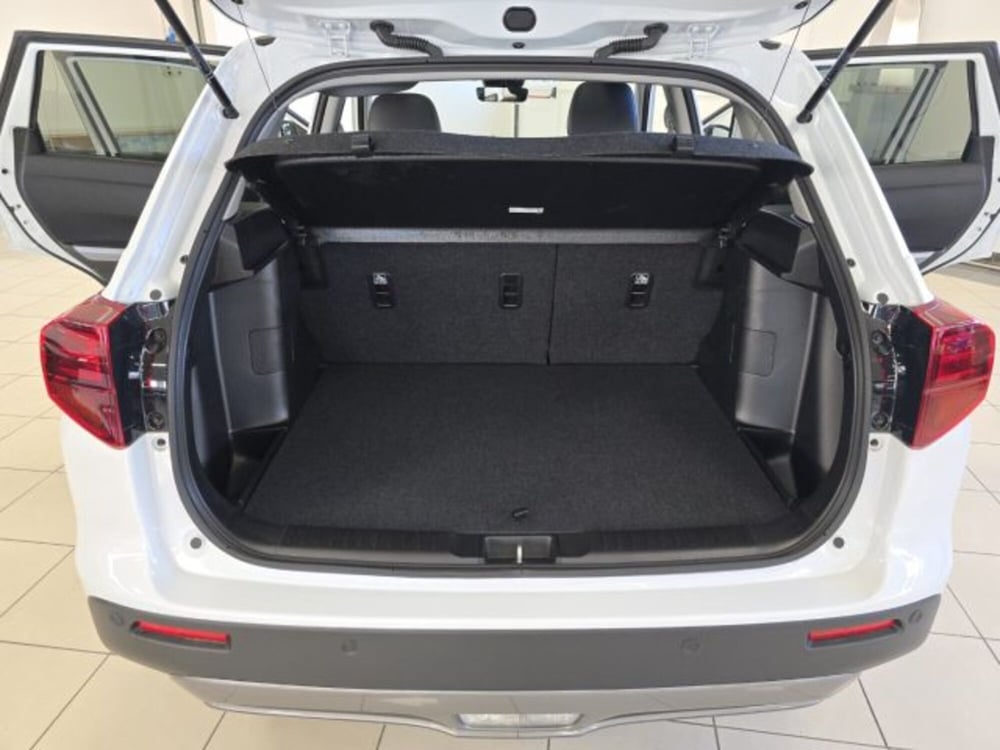 Suzuki Vitara nuova a Reggio Emilia (11)