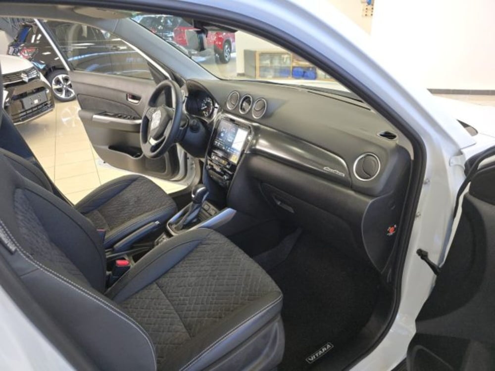 Suzuki Vitara nuova a Reggio Emilia (12)