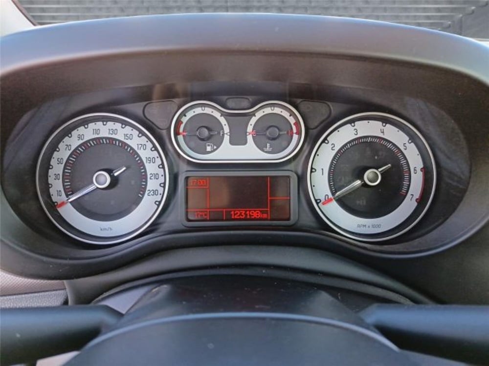 Fiat 500L usata a Bari (16)