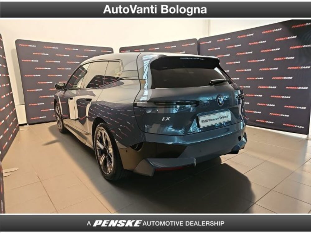BMW iX usata a Bologna (4)