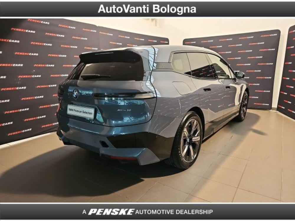 BMW iX usata a Bologna (6)