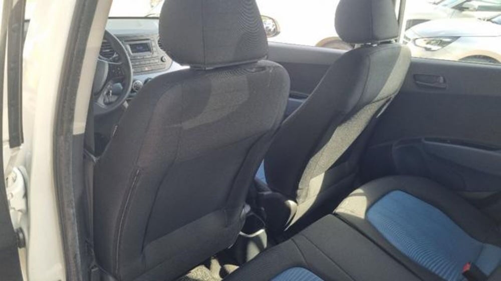 Hyundai i10 usata a Savona (11)