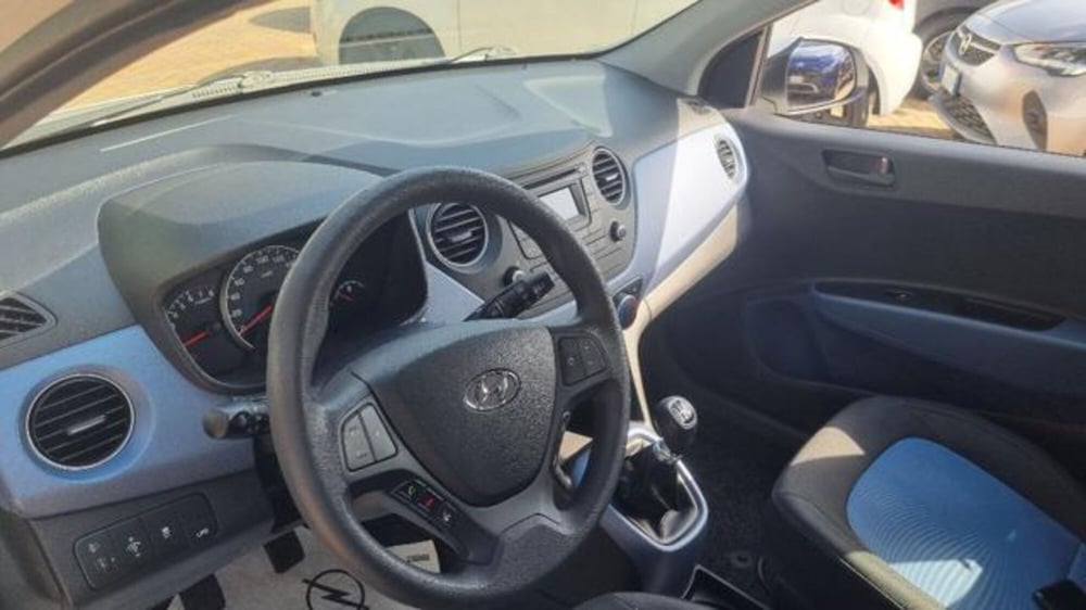 Hyundai i10 usata a Savona (9)