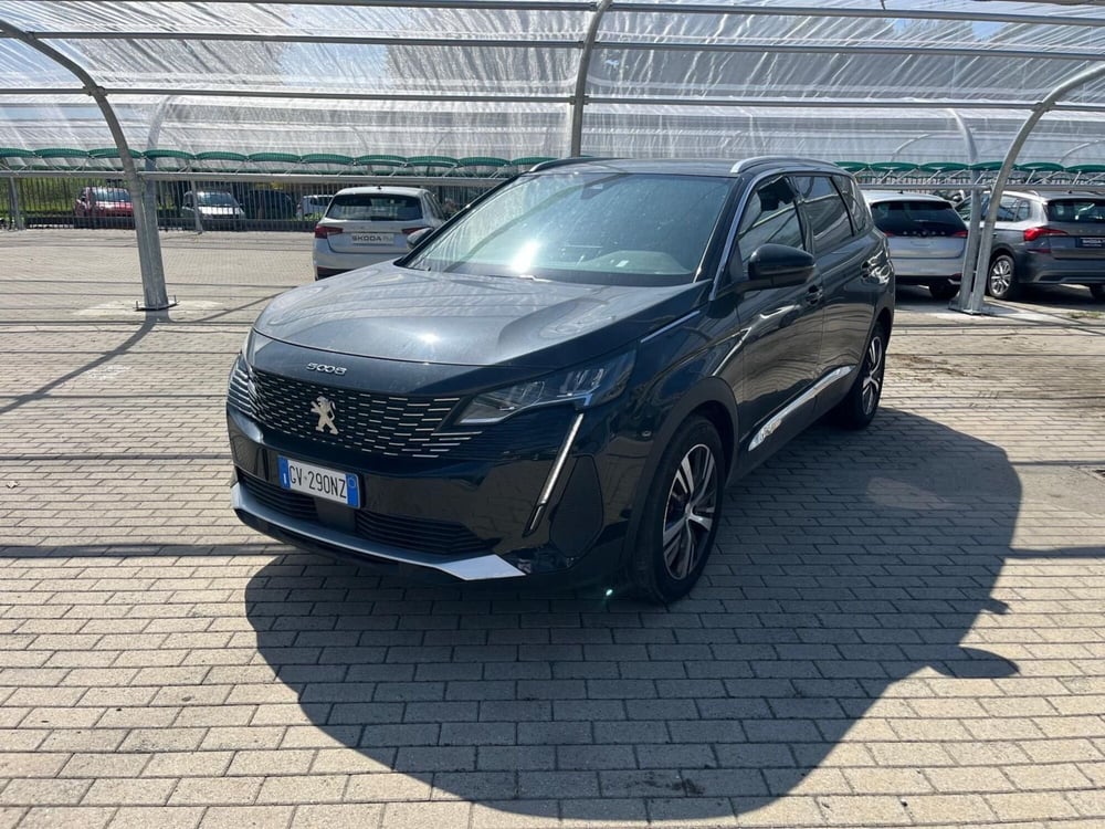 Peugeot 5008 usata a Milano