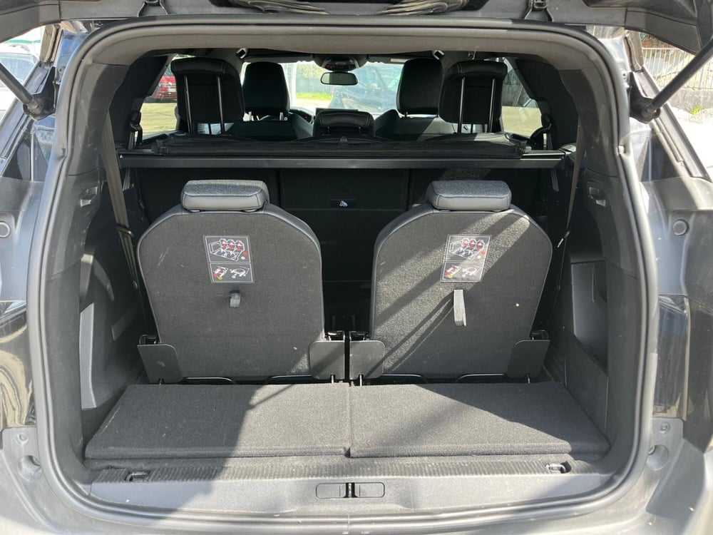 Peugeot 5008 usata a Milano (10)