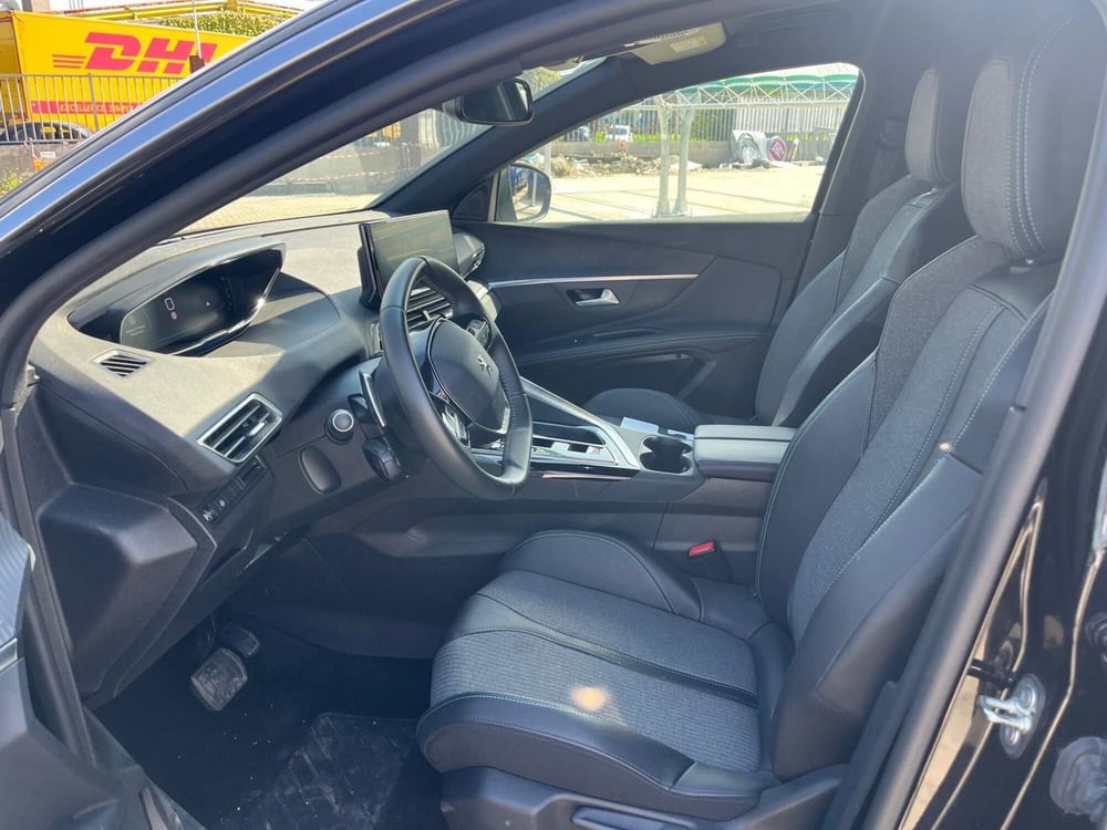Peugeot 5008 usata a Milano (11)