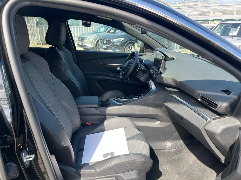 Peugeot 5008 usata a Milano (12)