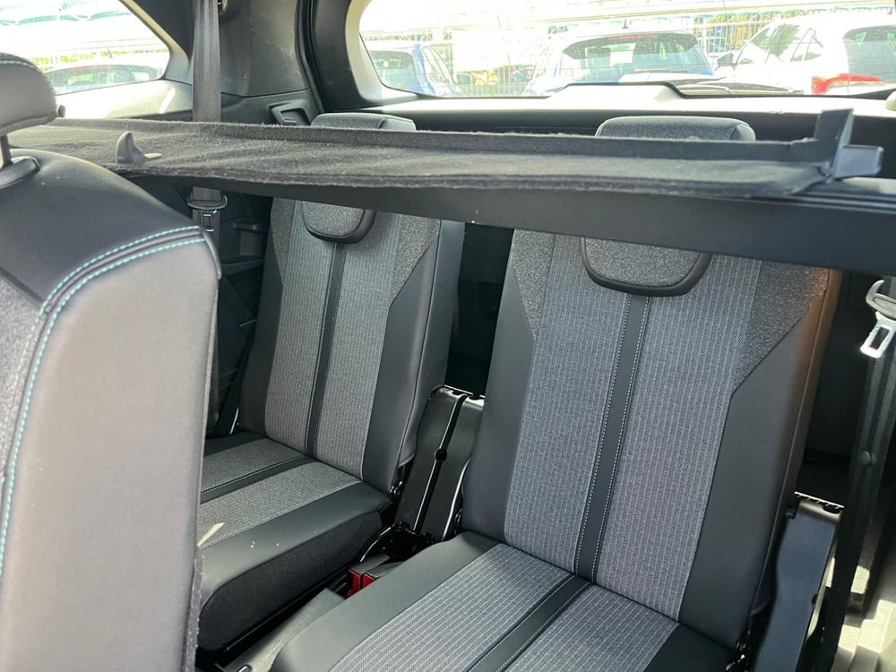 Peugeot 5008 usata a Milano (15)