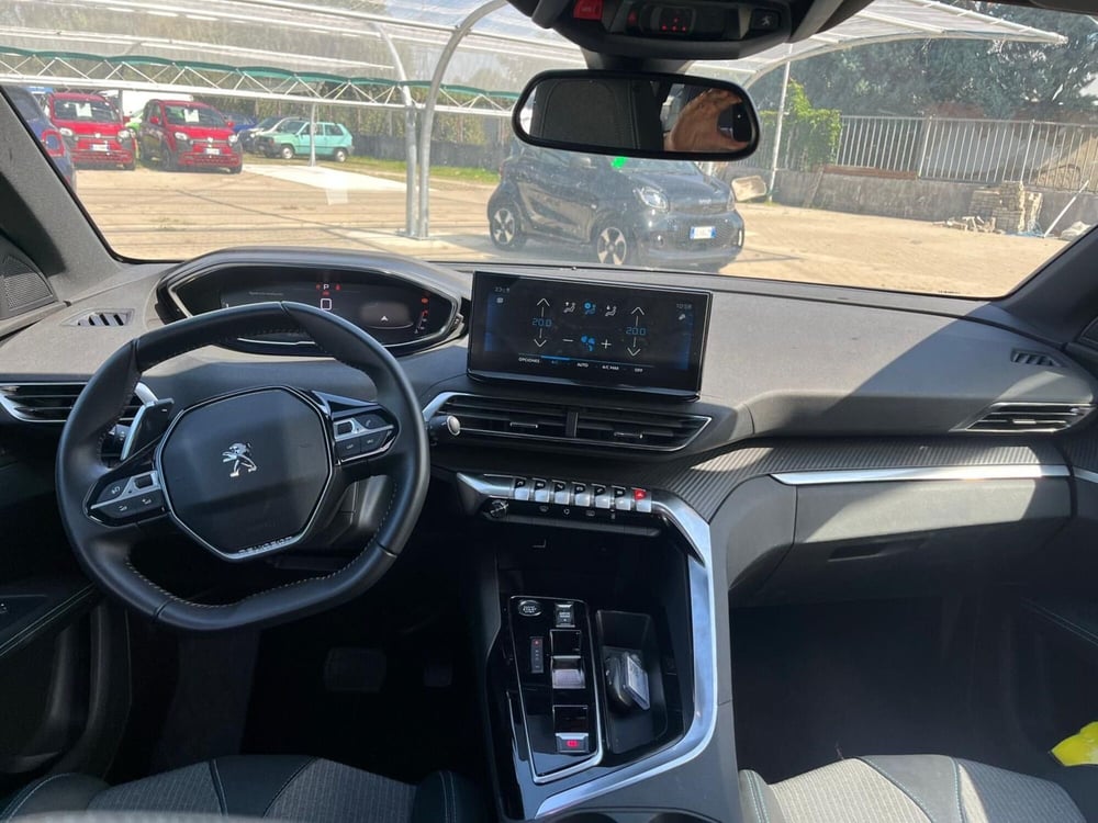 Peugeot 5008 usata a Milano (17)