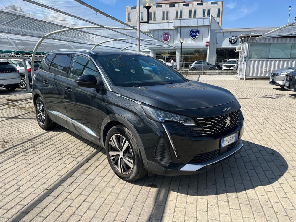 Peugeot 5008 usata a Milano (2)
