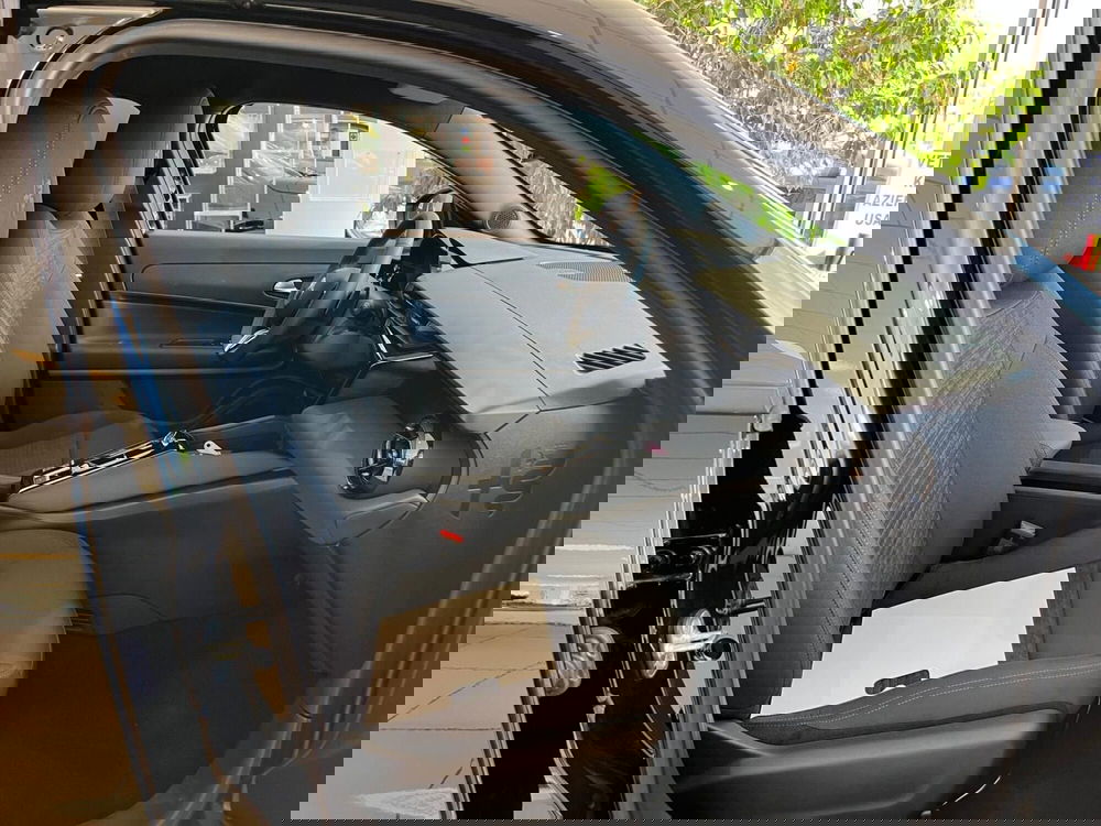 Alfa Romeo Junior nuova a Milano (14)