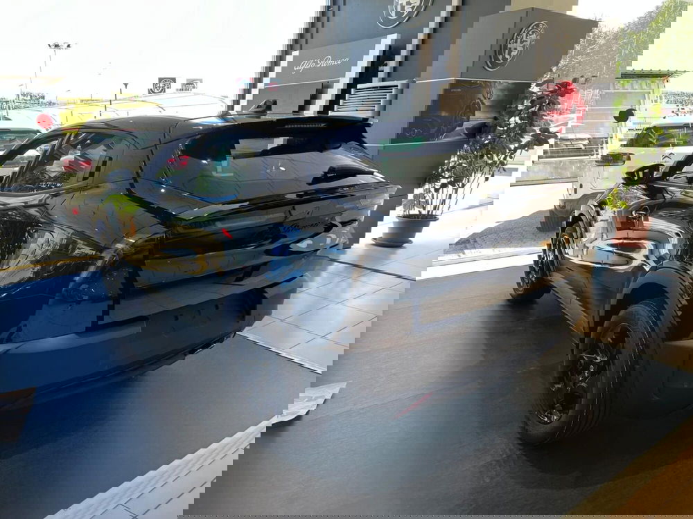 Alfa Romeo Junior nuova a Milano (6)