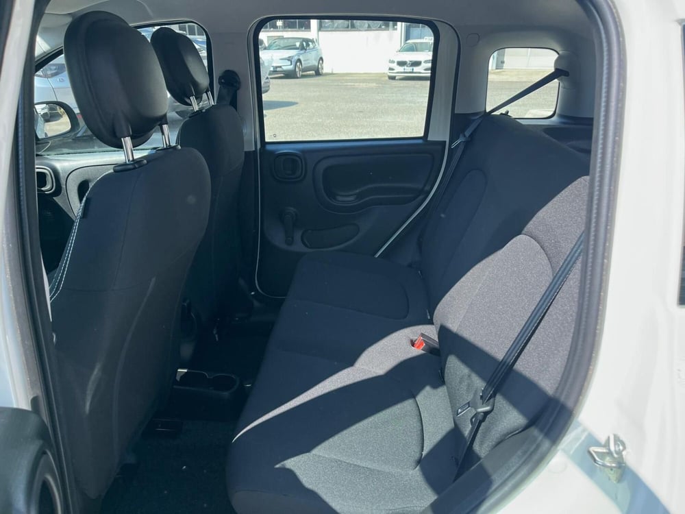 Fiat Panda Cross nuova a Milano (13)