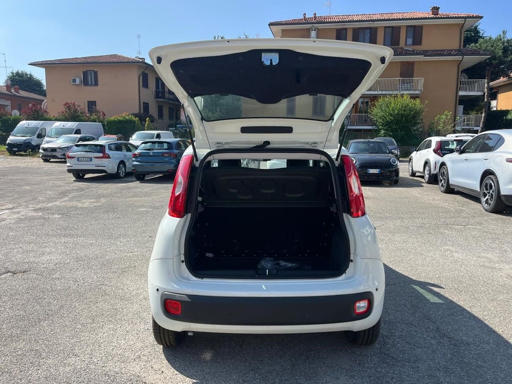 Fiat Panda Cross nuova a Milano (9)