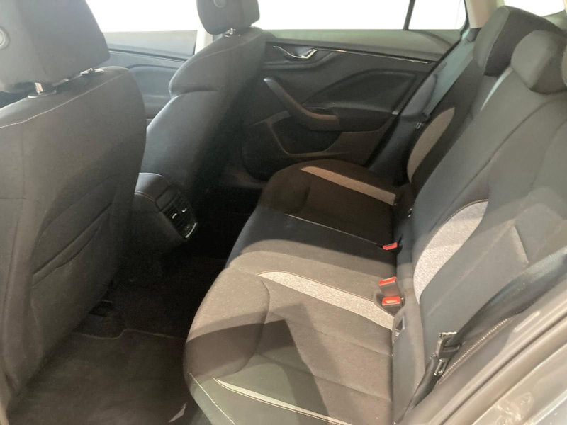 Skoda Kamiq usata a Prato (10)