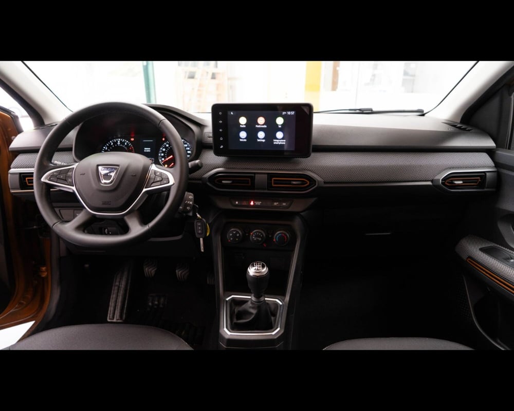 Dacia Sandero usata a Venezia (10)