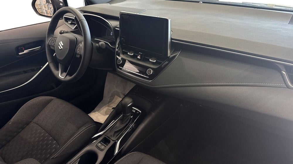 Suzuki Swace nuova a Viterbo (6)