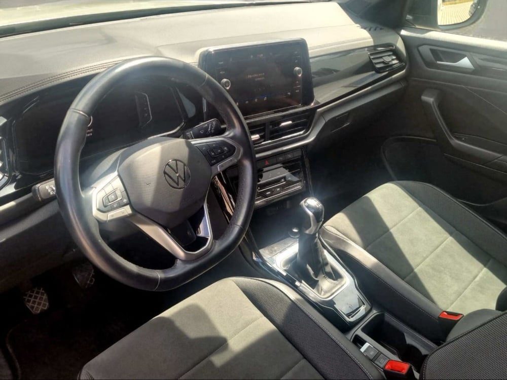 Volkswagen T-Roc usata a Livorno (6)