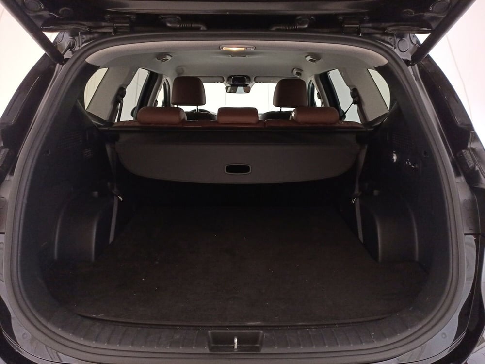 Hyundai Santa Fe usata a Bari (13)