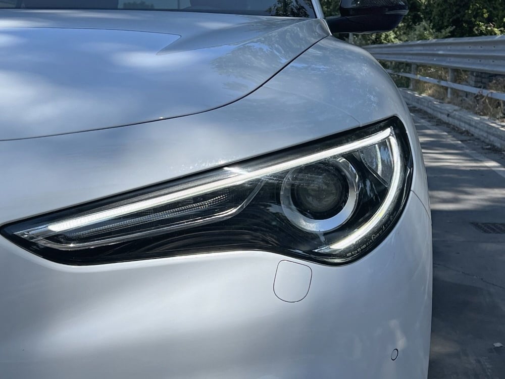 Alfa Romeo Stelvio usata a Teramo (16)