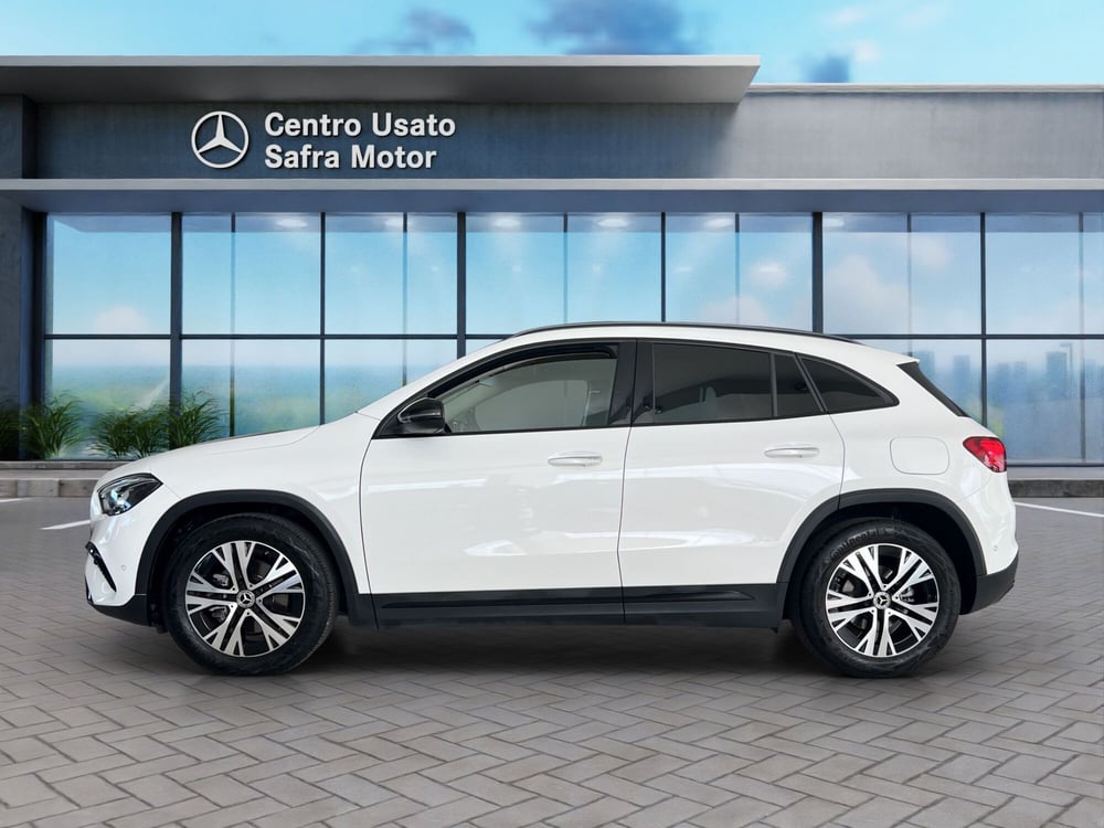 Mercedes-Benz GLA SUV usata a Cosenza (3)