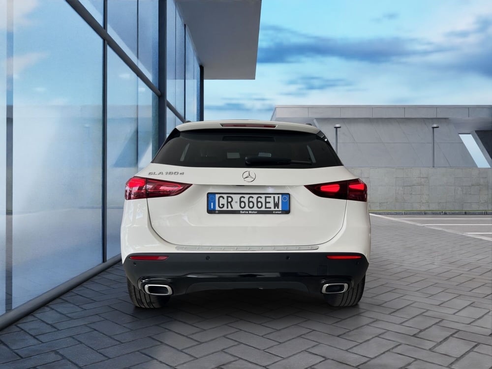 Mercedes-Benz GLA SUV usata a Cosenza (5)