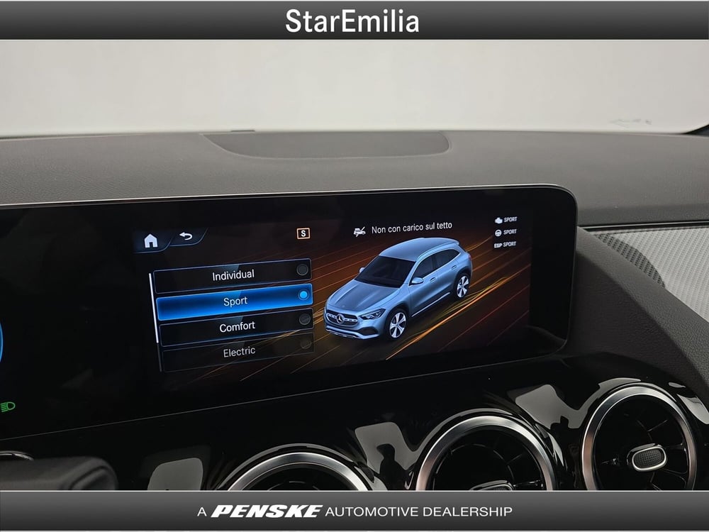 Mercedes-Benz GLA SUV usata a Bologna (13)