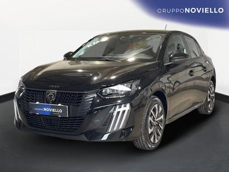 Peugeot 208 nuova a Salerno