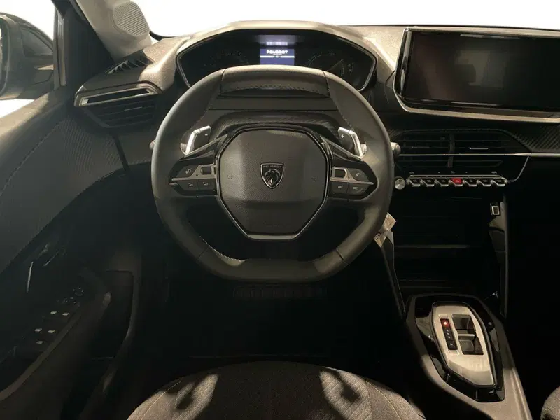 Peugeot 208 nuova a Salerno (10)