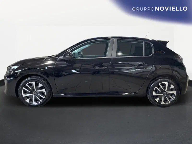 Peugeot 208 nuova a Salerno (4)
