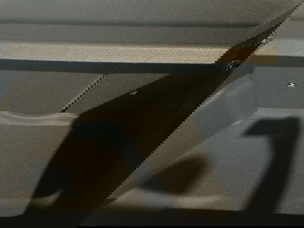 Peugeot 208 nuova a Salerno (7)