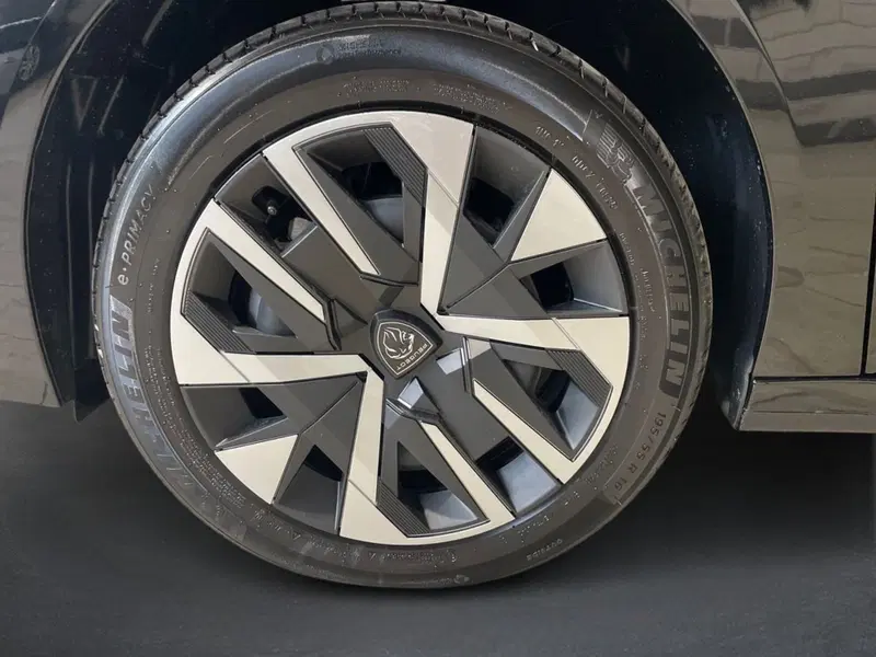 Peugeot 208 nuova a Salerno (8)