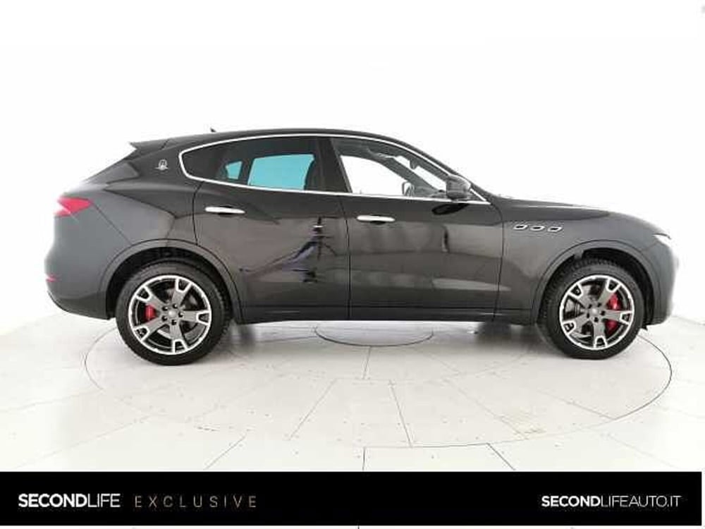 Maserati Levante usata a Chieti (4)
