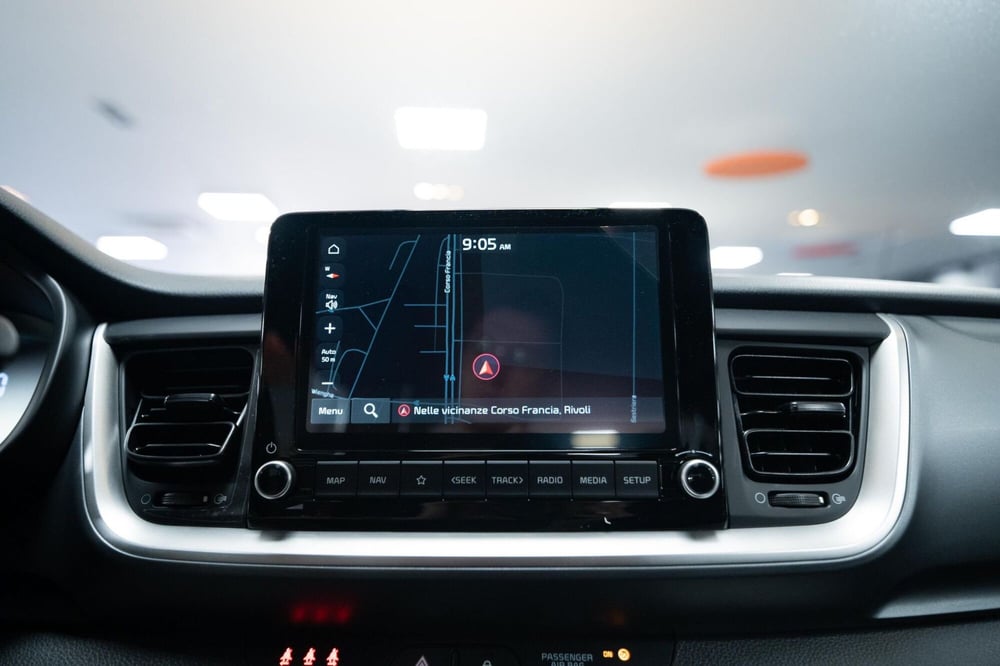 Kia Stonic nuova a Torino (12)