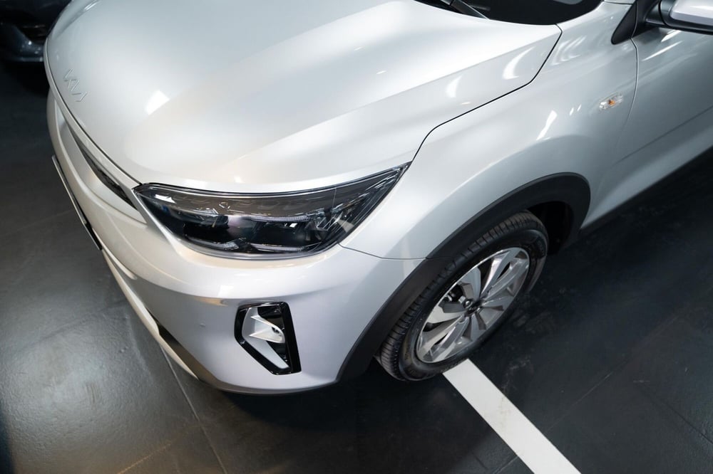 Kia Stonic nuova a Torino (18)