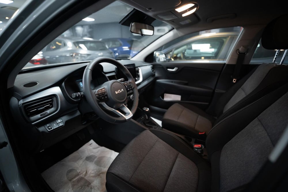 Kia Stonic nuova a Torino (5)