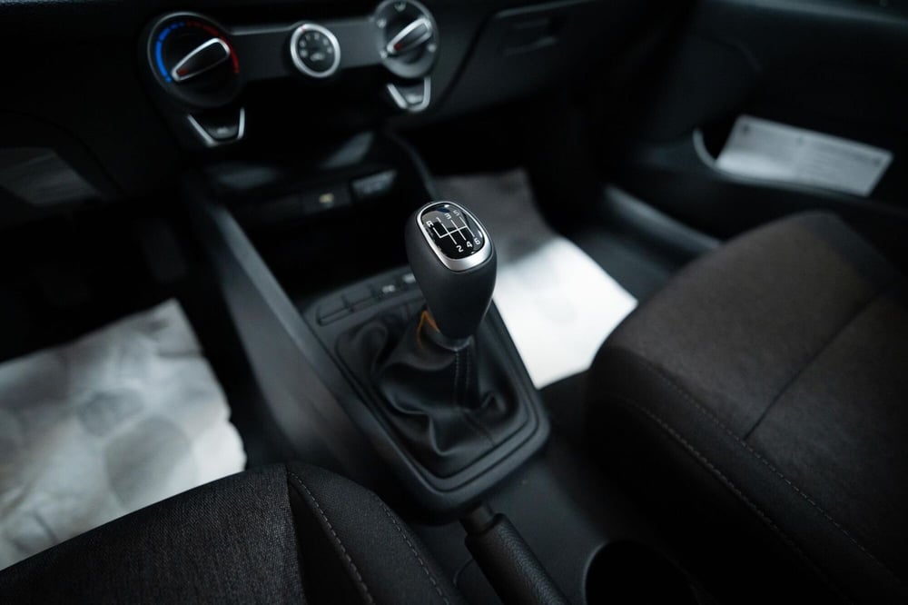 Kia Stonic nuova a Torino (8)