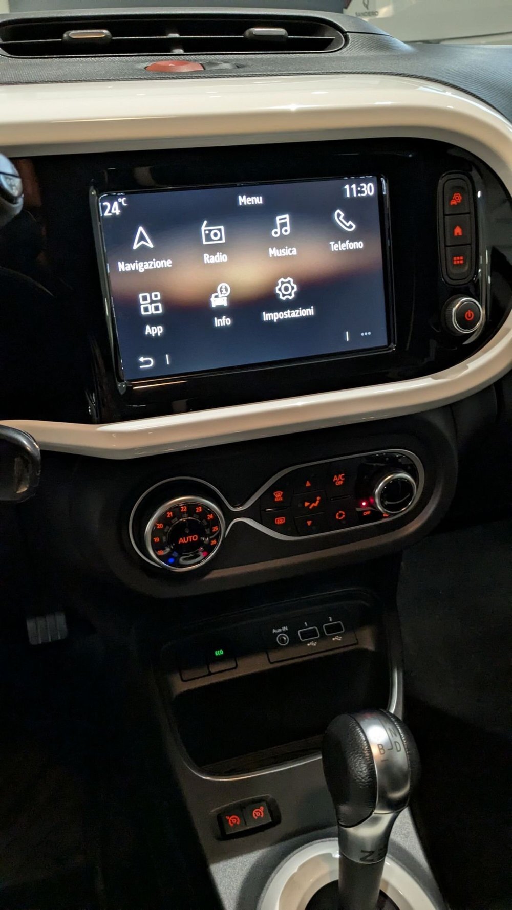 Renault Twingo usata a Milano (8)