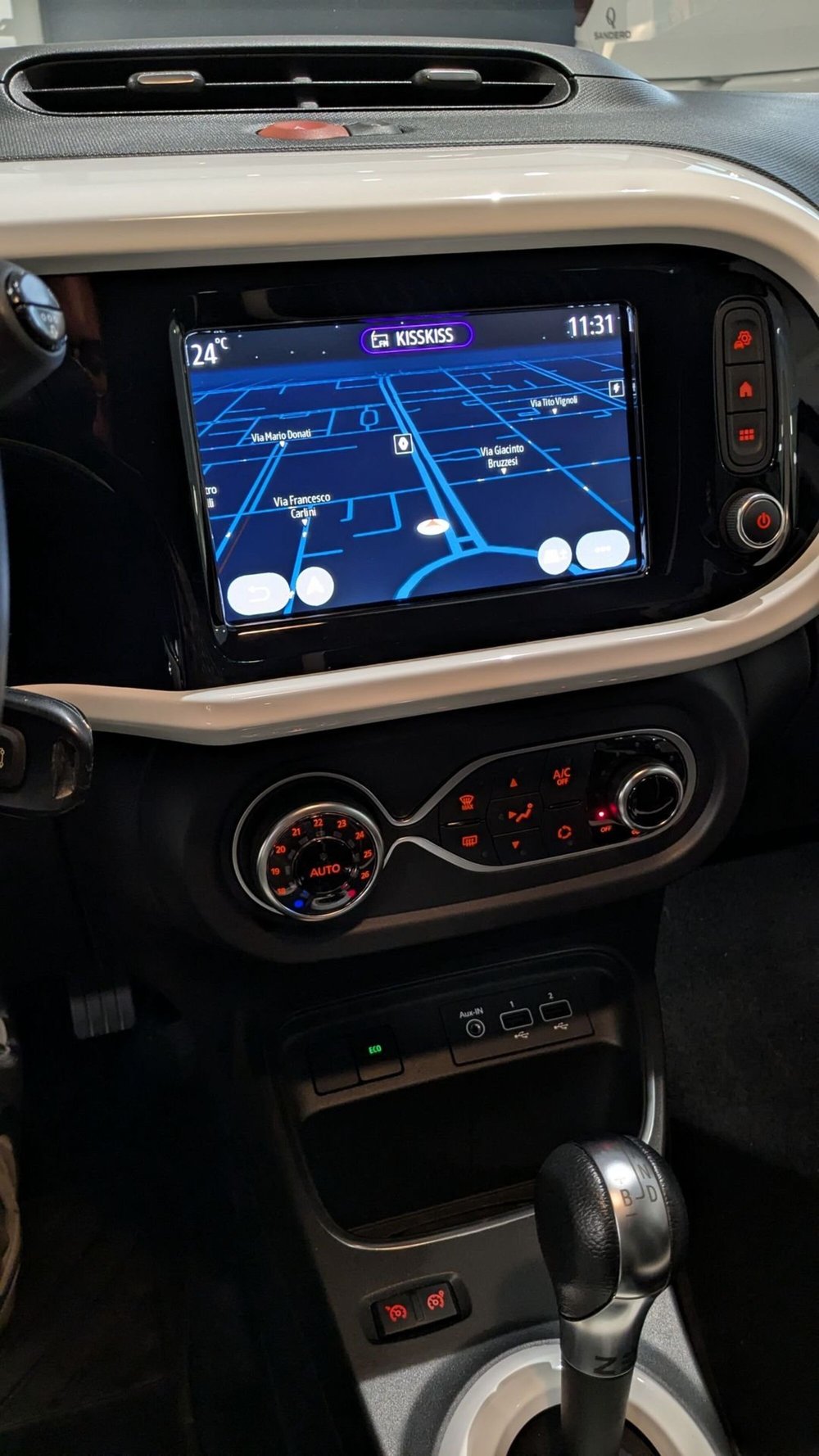 Renault Twingo usata a Milano (9)