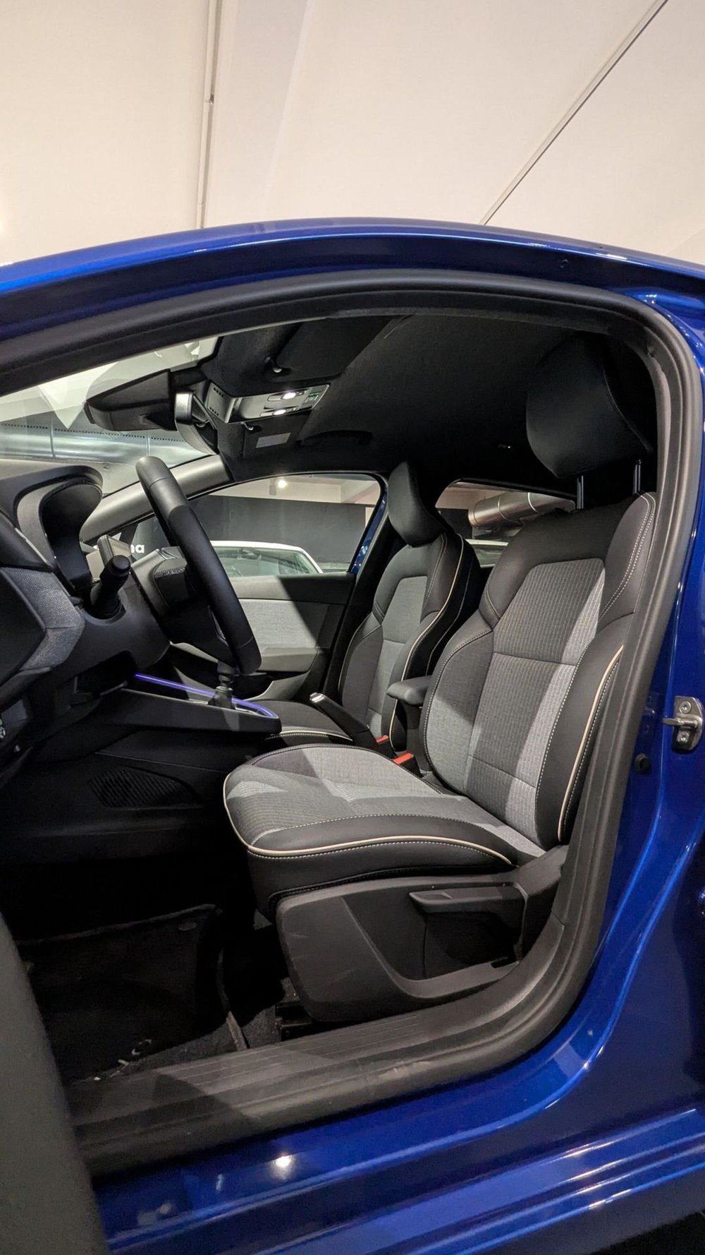 Renault Clio usata a Milano (14)