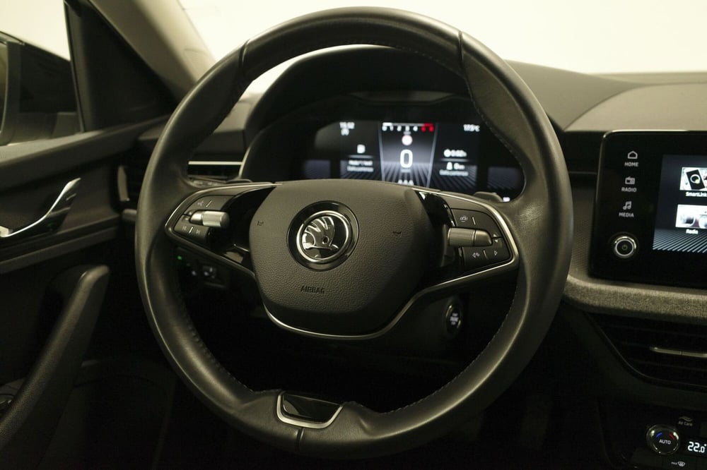 Skoda Kamiq usata a Varese (12)