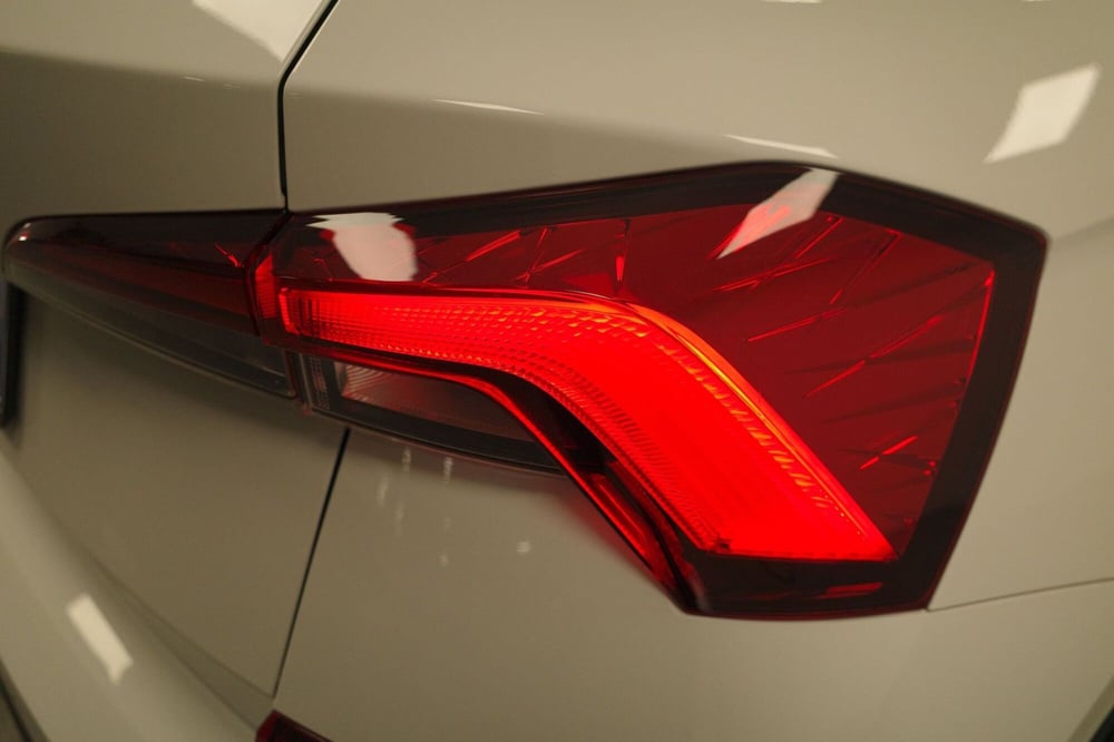 Skoda Kamiq usata a Varese (9)